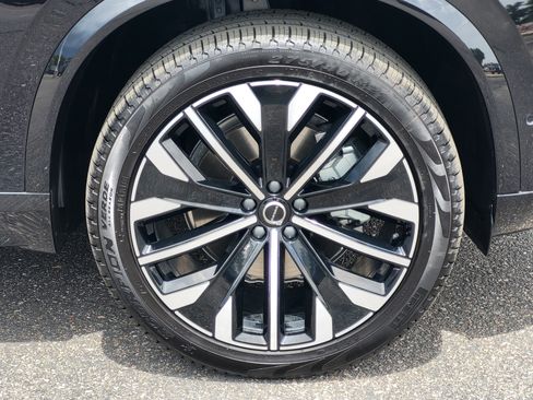 Certified 2026 Volvo XC90 B5 Plus w/ Protection Package AWD/4WD image 8
