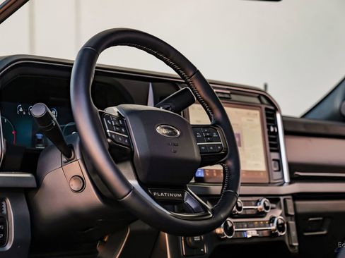 Used 2026 Ford F450 Platinum w/ FX4 Off-Road Package image 52