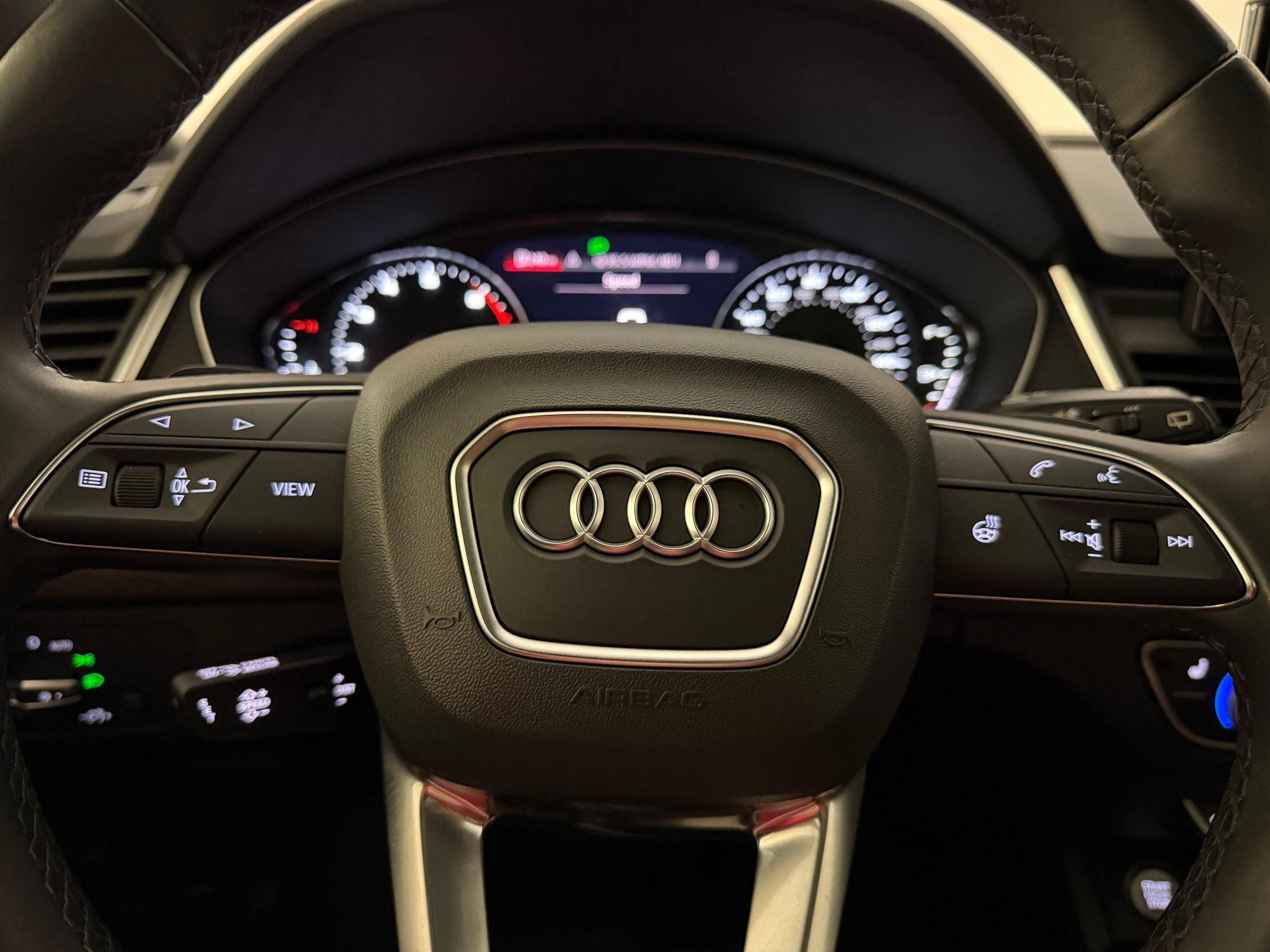 Used 2023 Audi Q5 2.0T Premium w/ Convenience Package AWD/4WD image 11