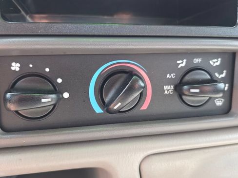Used 1999 Ford F250 XLT RWD image 32
