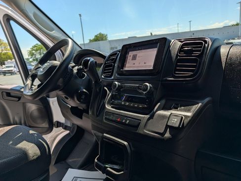 Used 2023 RAM ProMaster 2500 FWD image 16