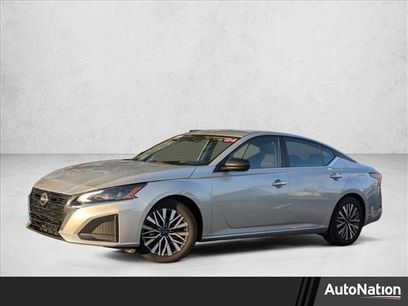 Used 2024 Nissan Altima 2.5 SV