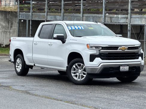 Used 2023 Chevrolet Silverado 1500 LT w/ Protection Package AWD/4WD image 2