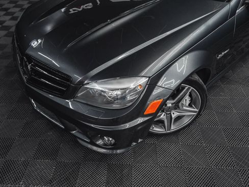 Used 2010 Mercedes-Benz C 63 AMG Sedan image 5