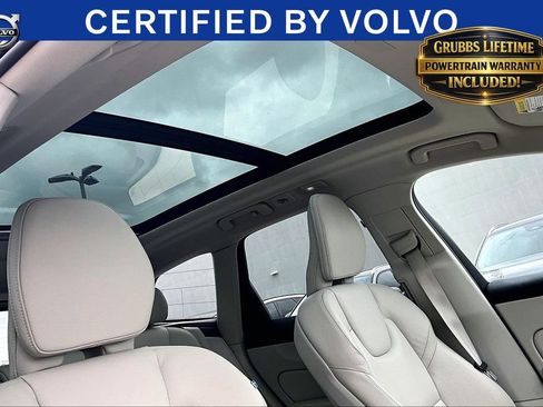 Certified 2024 Volvo XC60 B5 Plus w/ Protection Package Premier AWD/4WD image 21