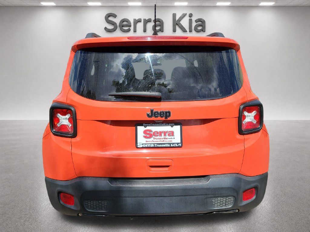 Used 2020 Jeep Renegade Altitude FWD image 4