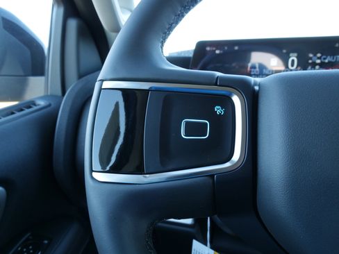 New 2025 Ford Expedition Active image 23