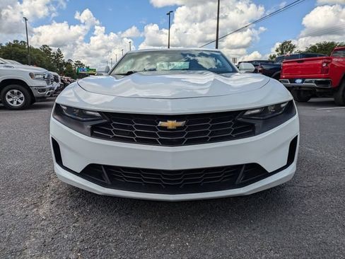 Used 2023 Chevrolet Camaro LT RWD image 9