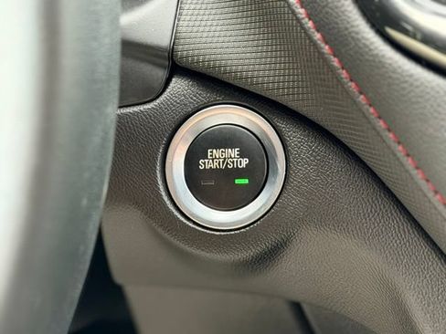 Used 2023 Chevrolet Equinox RS w/ LPO, Floor Liner Package FWD image 13