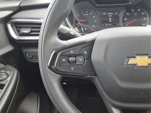Used 2023 Chevrolet TrailBlazer LT w/ Convenience Package AWD/4WD image 14