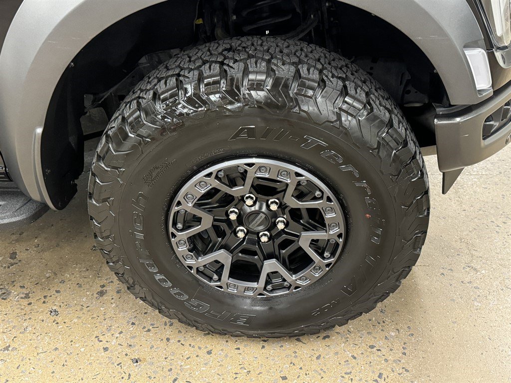 Used 2023 Ford F150 Raptor w/ Raptor 37 Performance Package AWD/4WD image 20