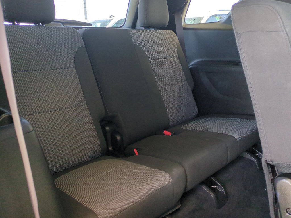 Used 2023 Chevrolet Traverse LT FWD image 32