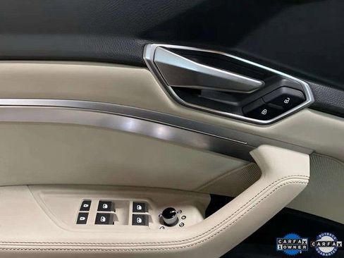 Used 2021 Audi e-tron Premium image 30