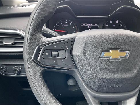 Used 2021 Chevrolet TrailBlazer LS AWD/4WD image 18