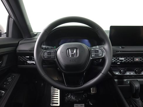 Used 2023 Honda Accord Sport image 36