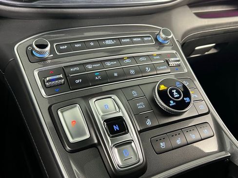 Used 2023 Hyundai Santa Fe Calligraphy image 16