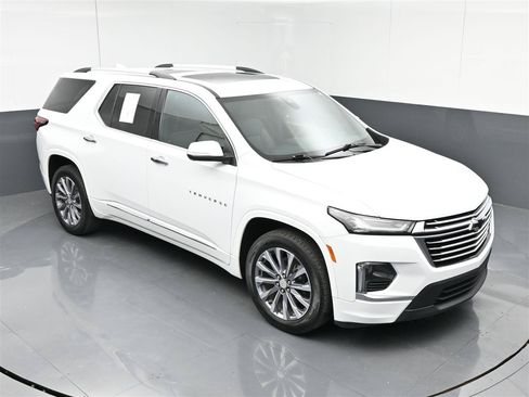 Used 2022 Chevrolet Traverse Premier w/ LPO, Floor Liner Package FWD image 24