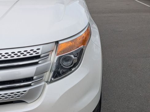 Used 2012 Ford Explorer XLT image 13