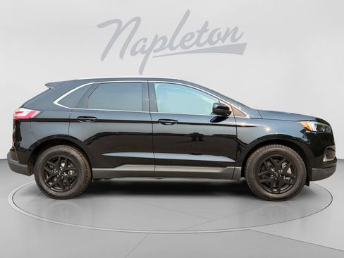 Used 2023 Ford Edge SEL w/ Convenience Package AWD/4WD image 9