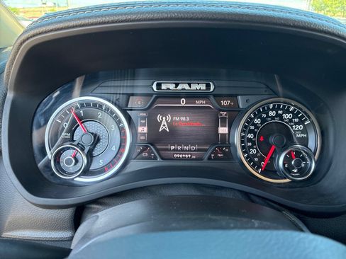 Used 2019 RAM 2500 Laramie AWD/4WD image 25