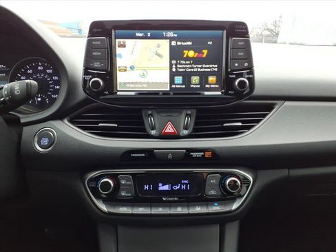 Used 2018 Hyundai Elantra GT w/ Tech Package 03 image 10