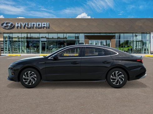 New 2026 Hyundai Sonata Blue FWD image 3