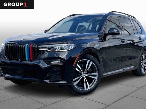 Used 2022 BMW X7 M50i AWD/4WD image 1