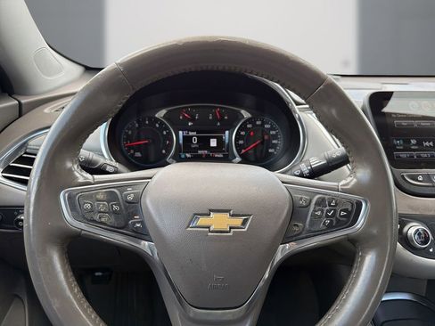 Used 2017 Chevrolet Malibu Premier w/ Premier Sun and Wheel Package FWD image 21