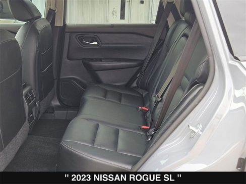 Used 2023 Nissan Rogue SL w/ SL Premium Package image 17