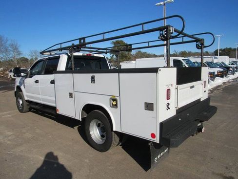Used 2022 Ford F350 XL w/ Power Equipment Group image 6