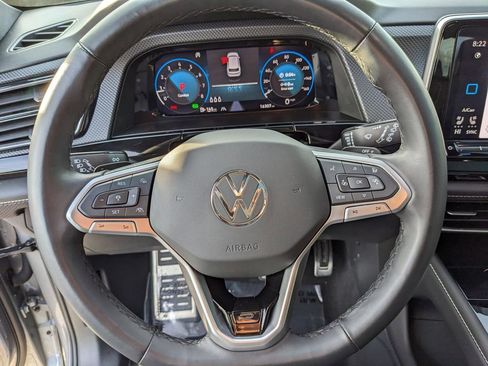 Used 2025 Volkswagen Atlas Cross Sport SEL Premium R-Line AWD/4WD image 27