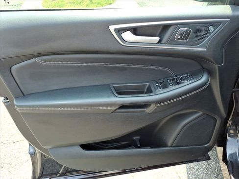 Used 2024 Ford Edge Titanium AWD/4WD image 23