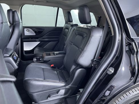 Used 2023 Lincoln Aviator Reserve w/ Equipment Group 201A image 23
