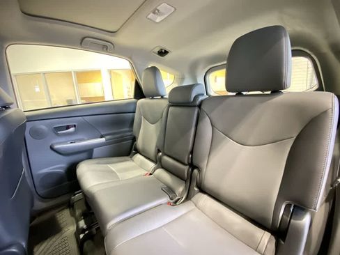 Used 2013 Toyota Prius V Five image 26
