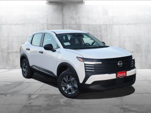 New 2026 Nissan Kicks S image 2