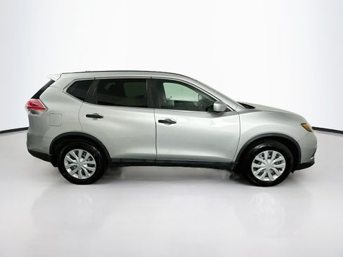 Used 2016 Nissan Rogue S w/ S Family Package FWD image 10