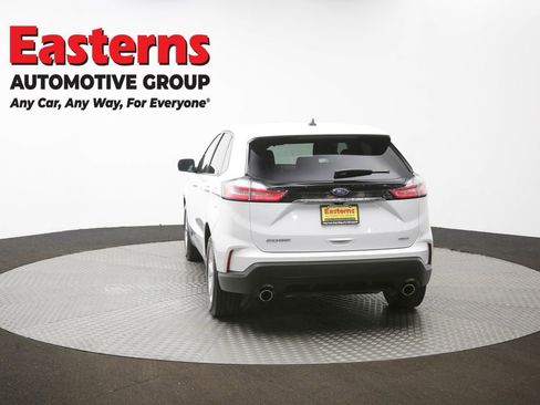 Used 2020 Ford Edge SE image 65