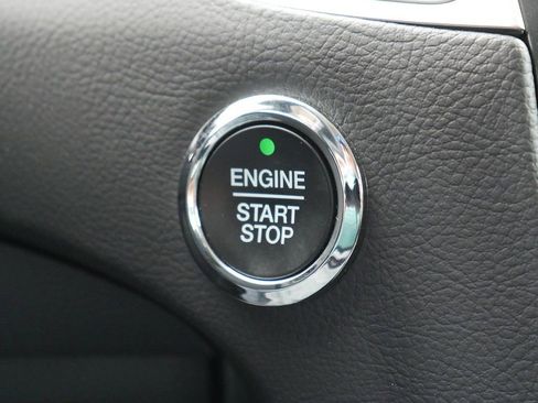 Used 2024 Ford Edge SEL w/ Convenience Package image 35