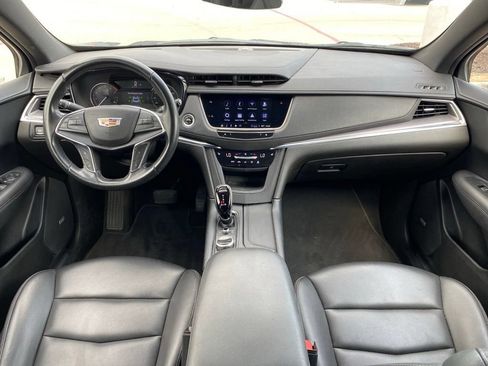 Used 2023 Cadillac XT5 Luxury FWD image 6