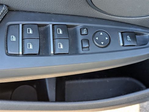 Used 2017 BMW X3 xDrive28i image 14