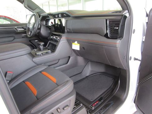 New 2026 GMC Sierra 1500 AT4 image 25