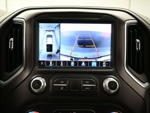 Used 2020 GMC Sierra 2500 AT4 w/ AT4 Premium Package image 31