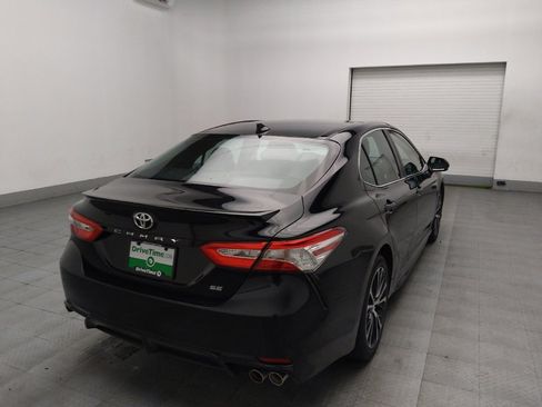 Used 2020 Toyota Camry SE image 9