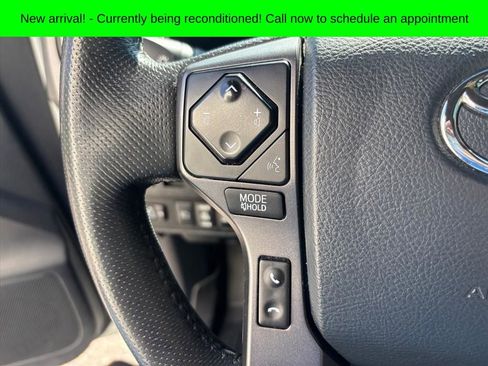 Used 2020 Toyota Tacoma TRD Sport AWD/4WD image 15