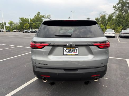 Used 2023 Chevrolet Traverse LT FWD image 5