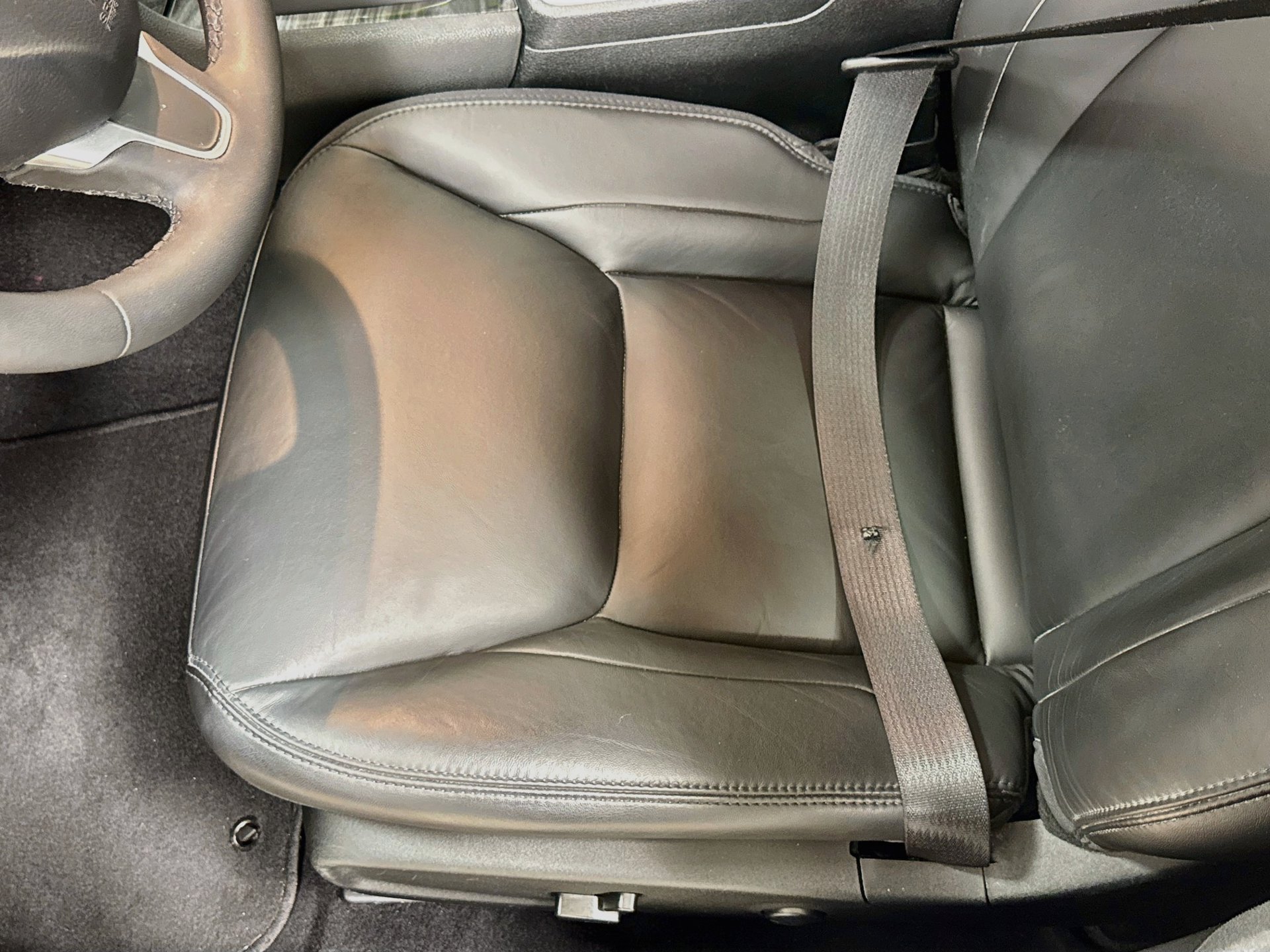 Used 2022 Chrysler 300 Touring L RWD image 18