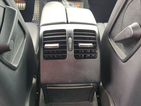 Used 2014 Mercedes-Benz C 250 Sedan image 15