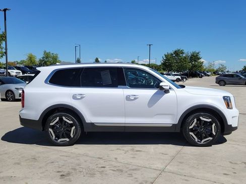 Used 2024 Kia Telluride S AWD/4WD image 2