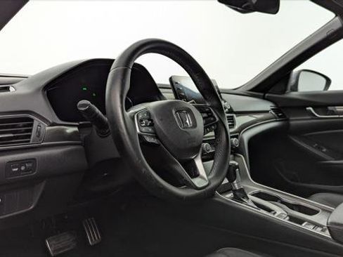 Used 2019 Honda Accord LX image 23