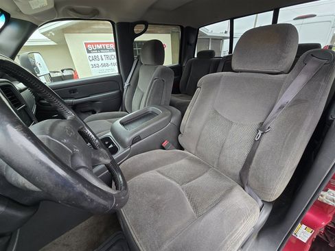 Used 2005 Chevrolet Silverado 2500 LS w/ Heavy-Duty Power Package image 16